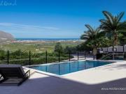 Chalet en venta en La Marina, Alicante Costa Blanca