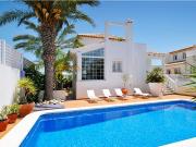 Chalet en venta en La Marina, Alicante Costa Blanca
