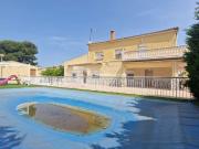 Chalet en venta en La Marina, Alicante Costa Blanca