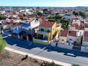 Chalet en venta en La Marina, Alicante Costa Blanca