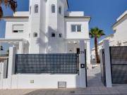 Chalet en venta en La Marina, Alicante Costa Blanca Chalet en venta en La Marina, Alicante Costa Blanca