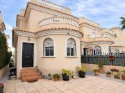 Chalet en venta en La Marina, Alicante Costa Blanca