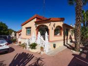 Chalet en venta en La Marina, Calle Ruinas de Petra, 03177
