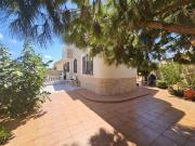 Chalet en venta en La Mata, Alicante Costa Blanca