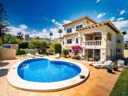 Chalet en venta en La Nucia, Alicante Costa Blanca