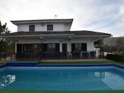 Chalet en venta en La Pobla de Montornès, Tarragona...