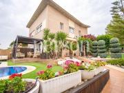 Chalet en venta en La Pobla de Vallbona, Valencia