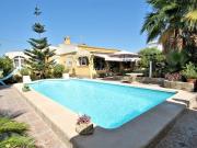 Chalet en venta en La Siesta, Alicante Costa Blanca