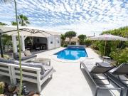 Chalet en venta en La Siesta, Alicante Costa Blanca