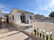 Chalet en venta en La Siesta, Alicante Costa Blanca