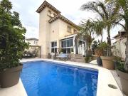 Chalet en venta en La Zenia, Alicante Costa Blanca