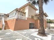 Chalet en venta en La Zenia, Alicante Costa Blanca