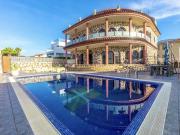 Chalet en venta en La Zenia, Alicante Costa Blanca