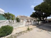 Chalet en venta en La Zenia, Alicante Costa Blanca