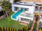 Chalet en venta en Las Colinas Golf, Alicante Costa Blanca