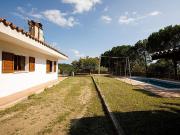 Chalet en venta en Llambilles. Encantadora finca rústica...