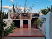 Chalet en venta en Llombai. Casa con garaje y sotano...