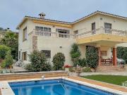Chalet en venta en Lloret de Mar, de 220 m² 3...