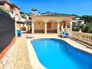 Chalet en venta en Lloret de Mar, de 240 m² 3...