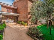 Chalet en venta en Madrid, Buena Vista. Chalet único en...