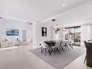 Chalet en venta en Marbella, Aloha. Villa renovada de 5...