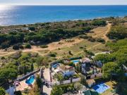 Chalet en venta en Marbella, Cabopino Artola. Chalets.