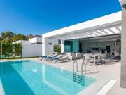 Chalet en venta en Marbella, Cabopino Artola. Villa...