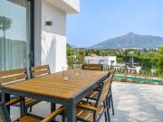 Chalet en venta en Marbella, Las Brisas. Chalets.