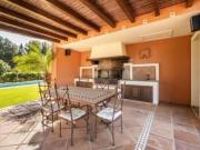 Chalet en venta en Marbella, Casco Antiguo. Encantadora...