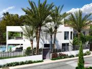 Chalet en venta en Marbella, Guadalmina Baja. Villa de...