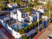 Chalet en venta en Marbella, Las Brisas. Chalets.