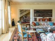 Chalet en venta en Marbella, Los Monteros. Descubra Casa...