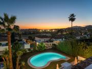 Chalet en venta en Marbella, Los Naranjos. Villa...