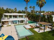 Chalet en venta en Marbella, Los Naranjos. Villa con... Chalet en venta en Marbella, Los Naranjos. Villa con...