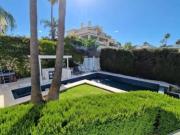Chalet en venta en Marbella, Los Naranjos. VILLA EN...