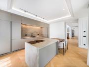 Chalet en venta en Marbella, Nagüeles Alto. Chalets.