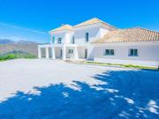 Chalet en venta en Marbella, Santa María. Villa...