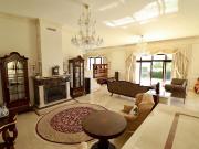 Chalet en venta en Marbella, Sierra Blanca. Oasis de...