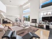 Chalet en venta en Marbella, Sierra Blanca. Villa de...