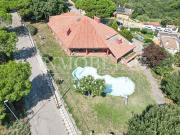 Chalet en venta en Mataró, de 340 m² 4 habitaciones por...