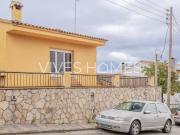 Chalet en venta en Mataró, Urbanitzacions. CasaChalet en...