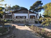 Chalet en venta en Mediona. Chalets.