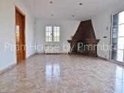 Chalet en venta en Mediona. en gran parcela con piscina....