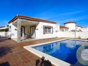 Chalet en venta en Miami Platja