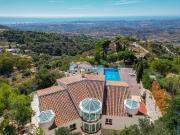 Chalet en venta en Mijas, Mijas pueblo. VILLA DE LUJO EN...