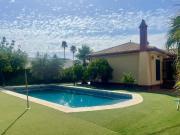 Chalet en venta en Montequinto, Condequinto. Chalets.