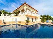 Chalet en venta en Moraira, Benimeit Tabaira....