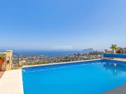 Chalet en venta en Moraira, Benimeit Tabaira. Gran villa...