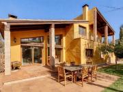 Chalet en venta en Navata, de 188 m² 3 habitaciones por...