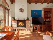 Chalet en venta en Navata. Un refugio de montaña con...